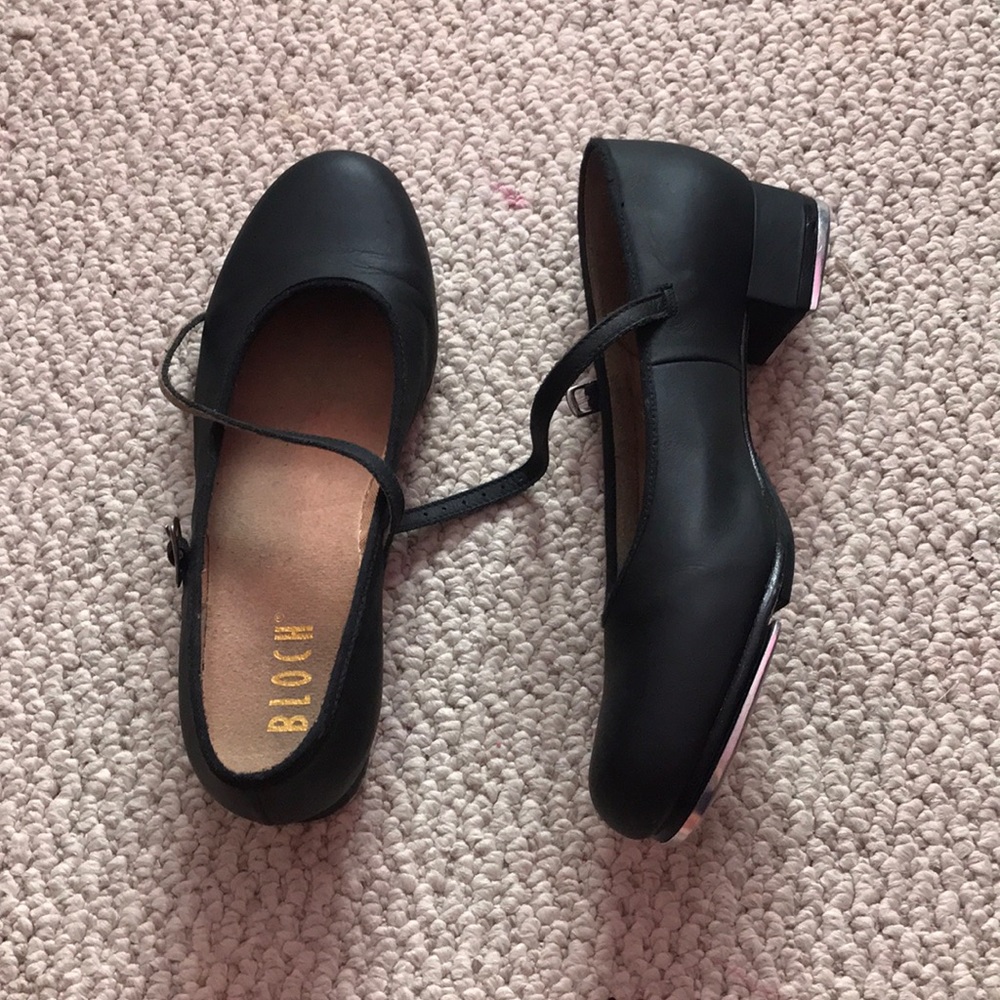 Tap shoes